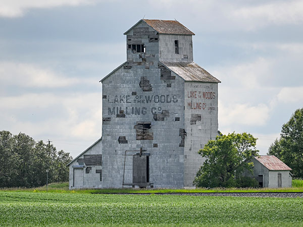 Former Lake of the Woods grain elevator at Harmsworth