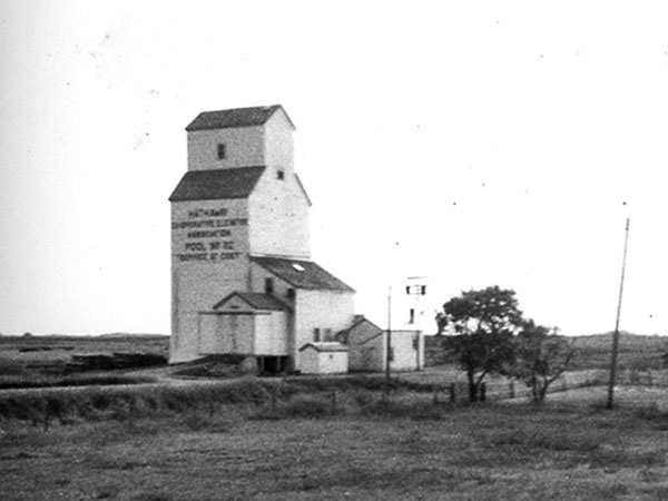 The Manitoba Pool grain elevator at Hathaway