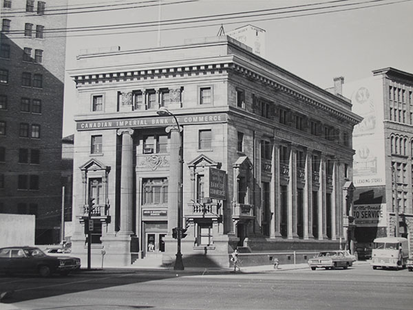 Canadian Imperial Bank of Commerce building [The former Imperial Bank of Canada building]