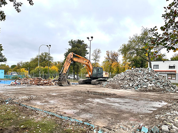 Demolition of Kiwanis Happyland Park