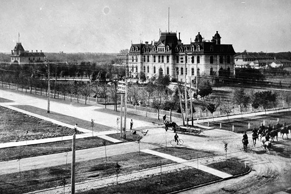 Legislative Building at right with Government House at left