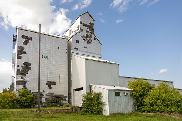 Former Manitoba Pool grain elevator at Libau