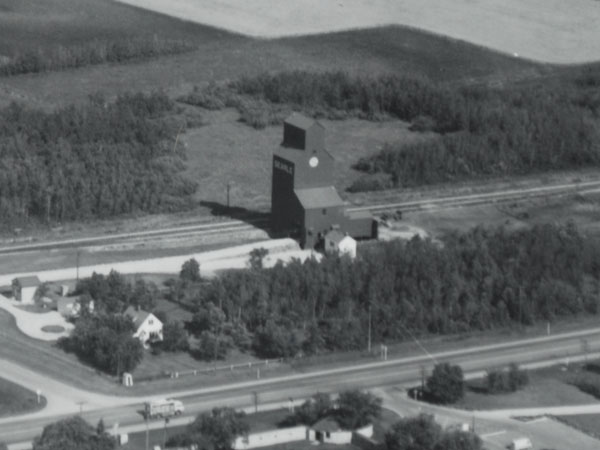 Aerial view of Federal Grain Elevator near Lower Fort Garry