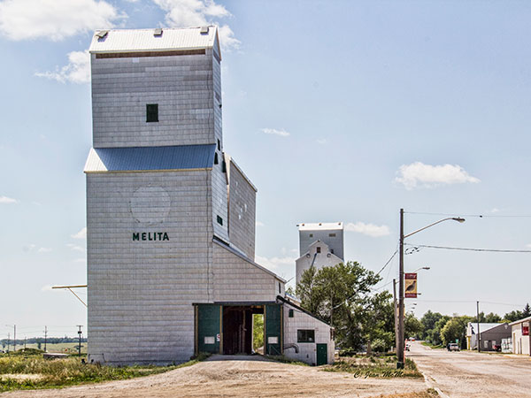 Former Manitoba Pool grain elevator at Melita