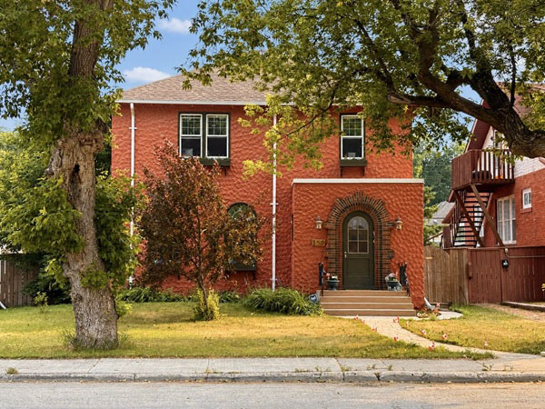Mooney House
