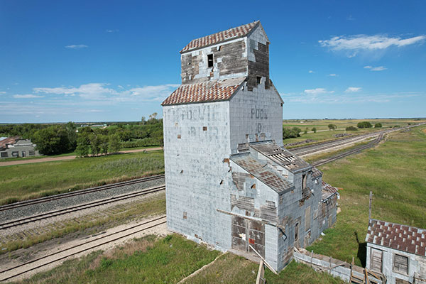 The former Ogilvie grain elevator at Napinka