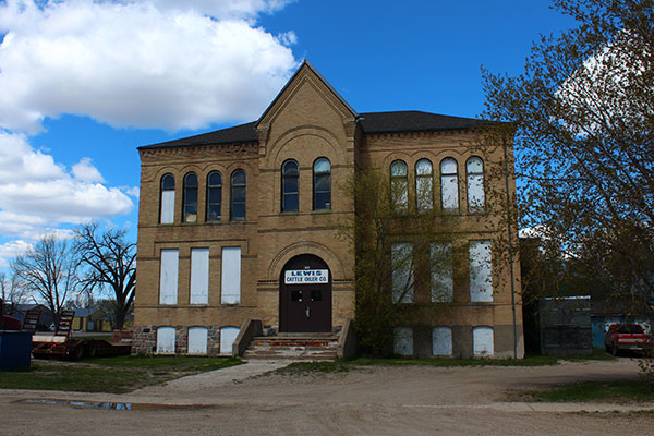 The former Oakwood School building