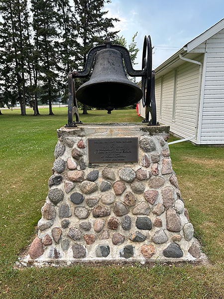 Knox Presbyterian Church bell monument