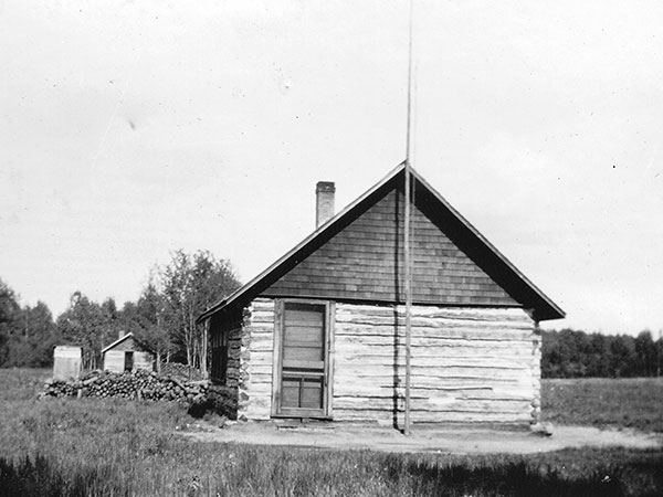 The first Rennie School building