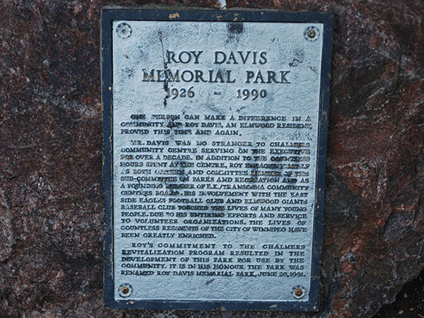 Roy Davis commemorative plaque