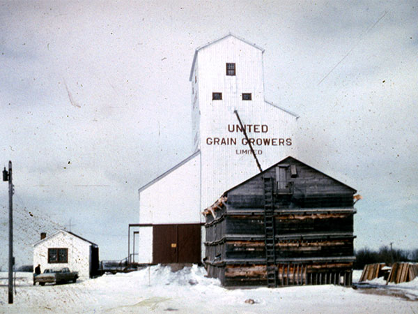 United Grain Growers elevator at Rufford