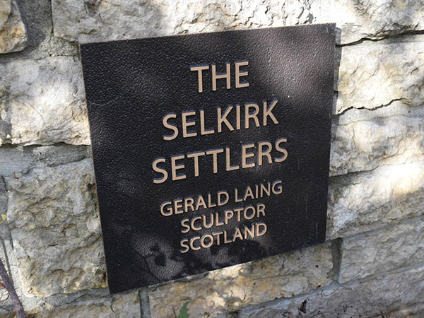 Plaque on the Selkirk Settlers Monument