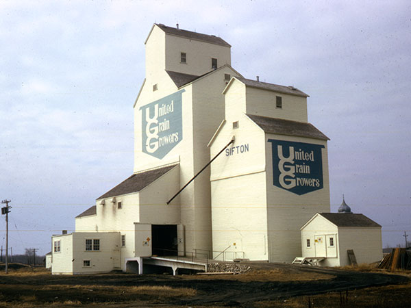 United Grain Growers grain elevators at Sifton after being painted in the modern white and blue colours