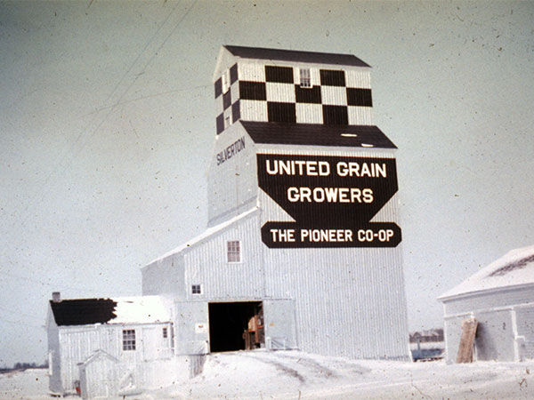 United Grain Growers grain elevator at Silverton