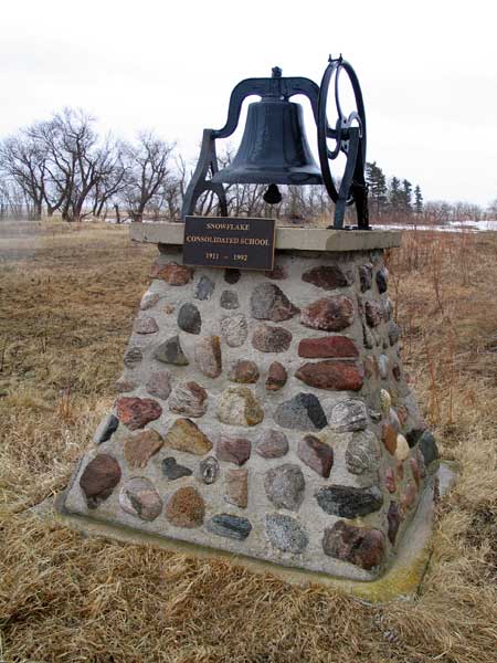 Snowflake Consolidated School commemorative monument