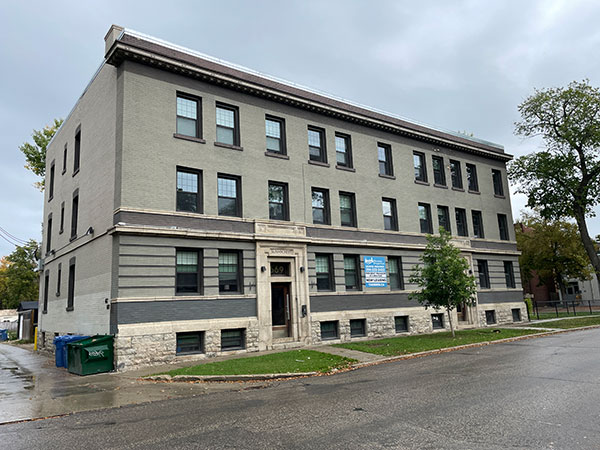 Sunnycrest Apartments