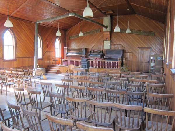 Interior of Tamarisk United Church