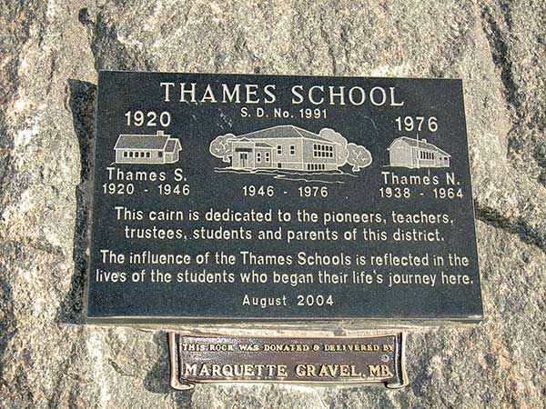 Plaque on the Thames School commemorative monument