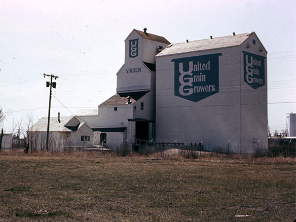 United Grain Growers grain elevator at Virden