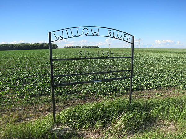 Willow Bluff School commemorative sign