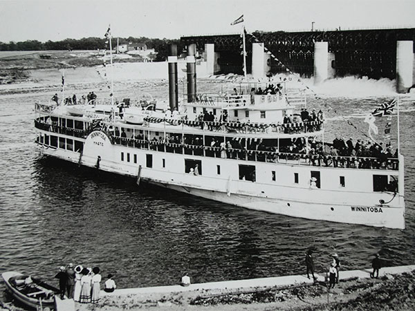 The Winnitoba at the St. Andrews Lock and Dam